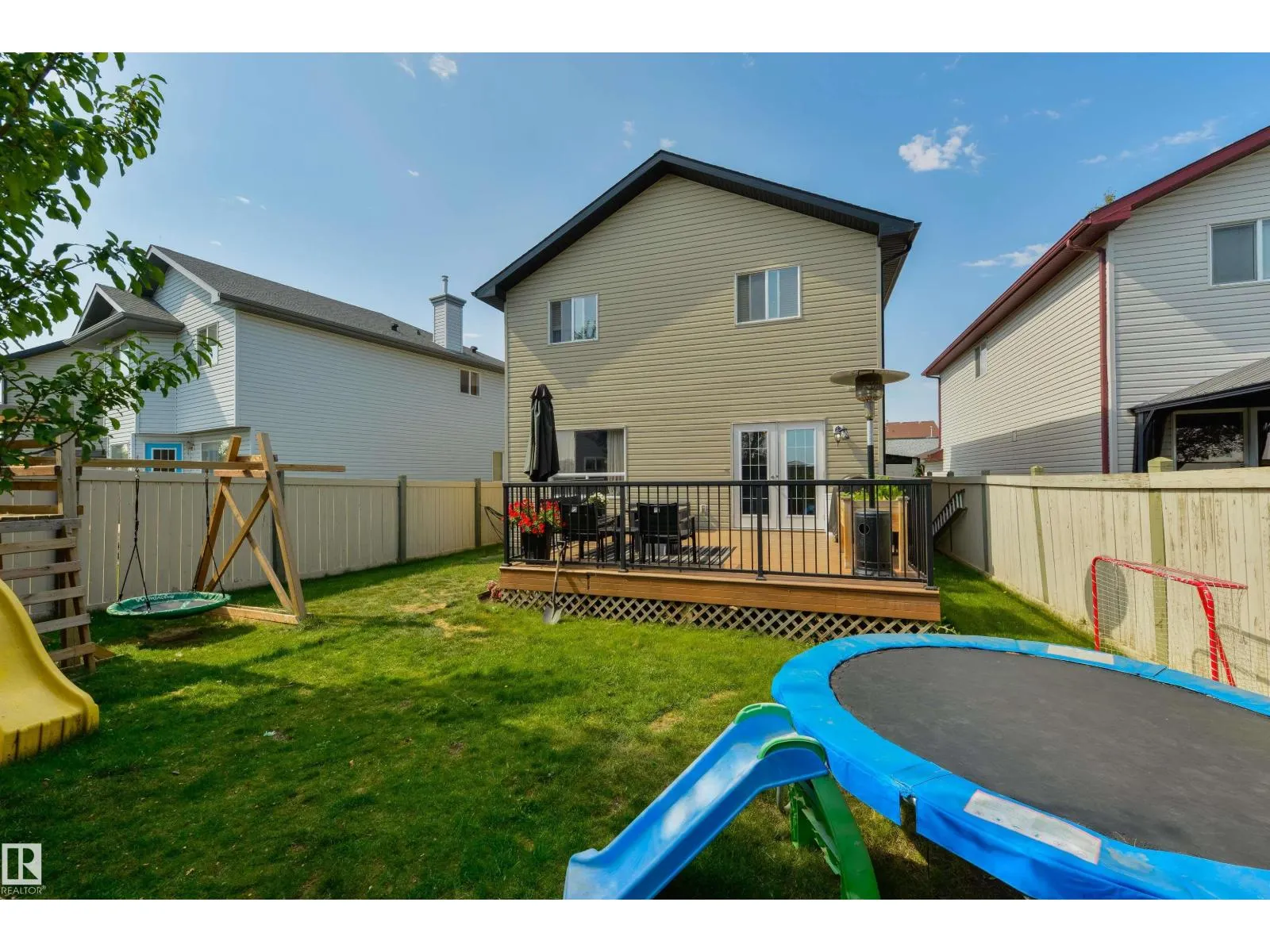 26 LEYLAND WY