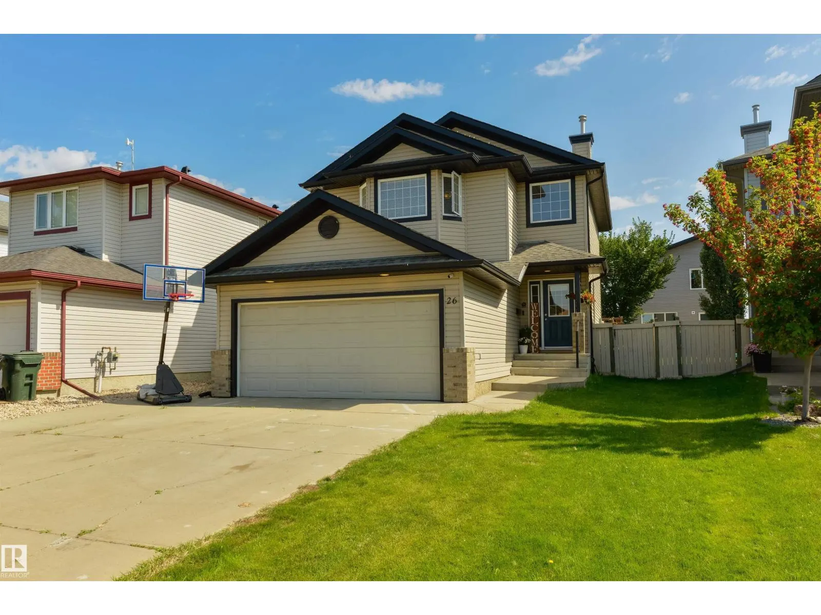 26 LEYLAND WY