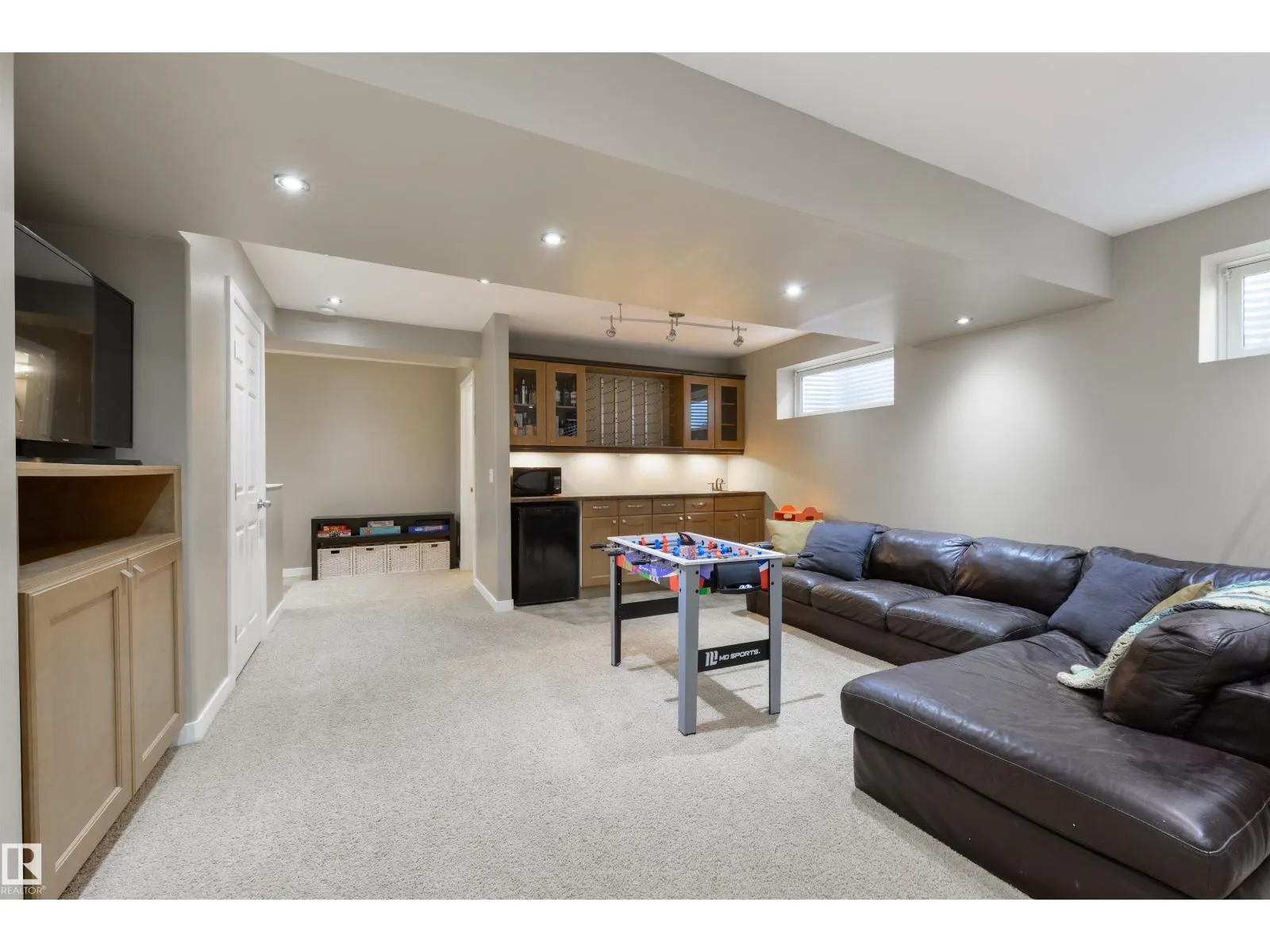 26 LEYLAND WY