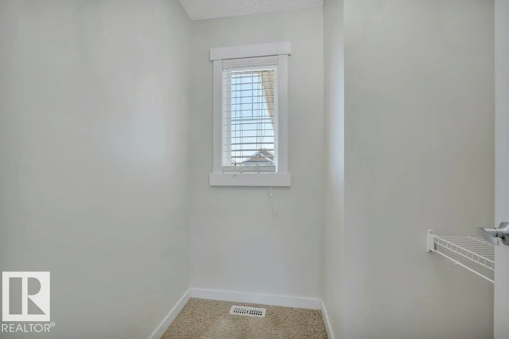 399 SIMMONDS WY