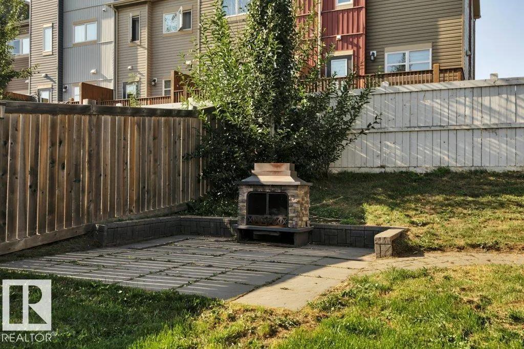 399 SIMMONDS WY
