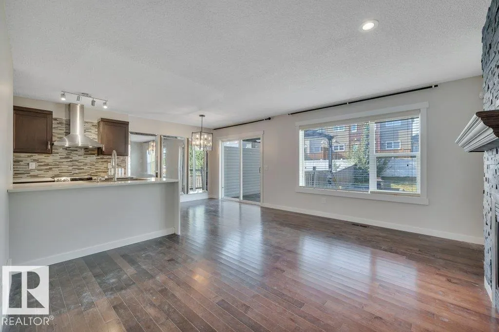 399 SIMMONDS WY