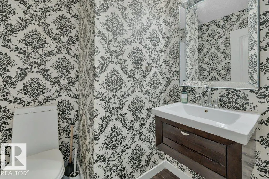 399 SIMMONDS WY