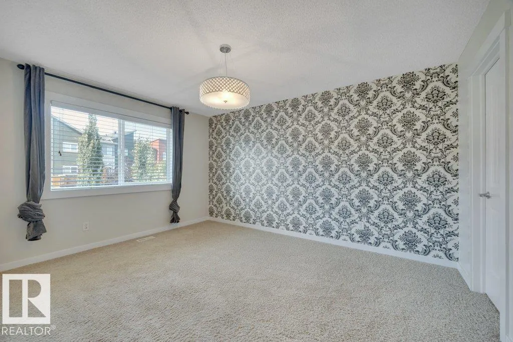 399 SIMMONDS WY