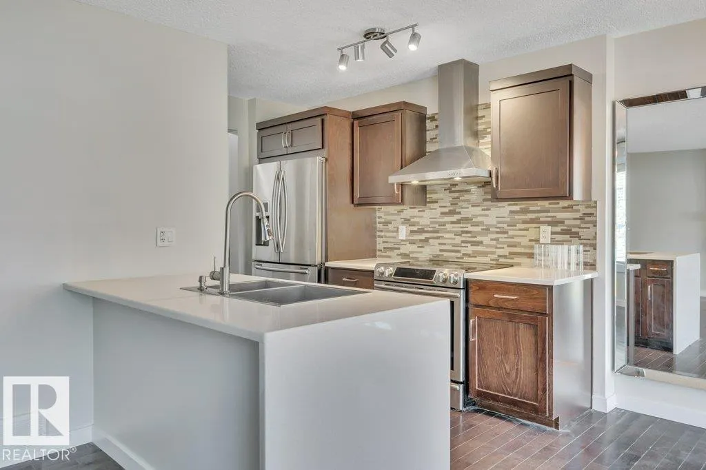 399 SIMMONDS WY