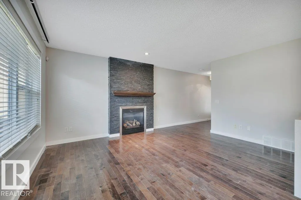 399 SIMMONDS WY