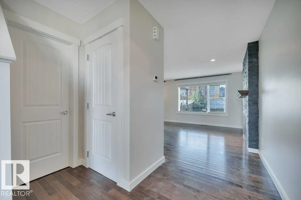 399 SIMMONDS WY