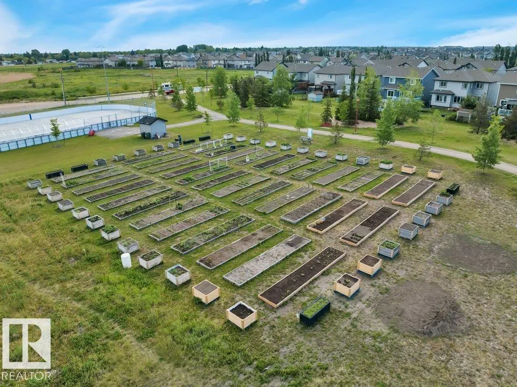 399 SIMMONDS WY