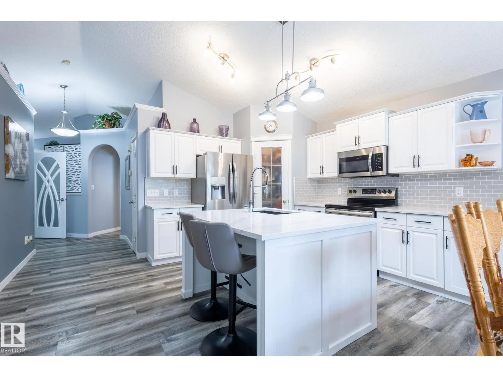 124 NEWCASTLE CR