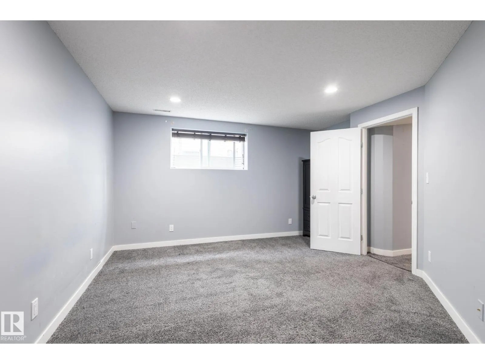 124 NEWCASTLE CR