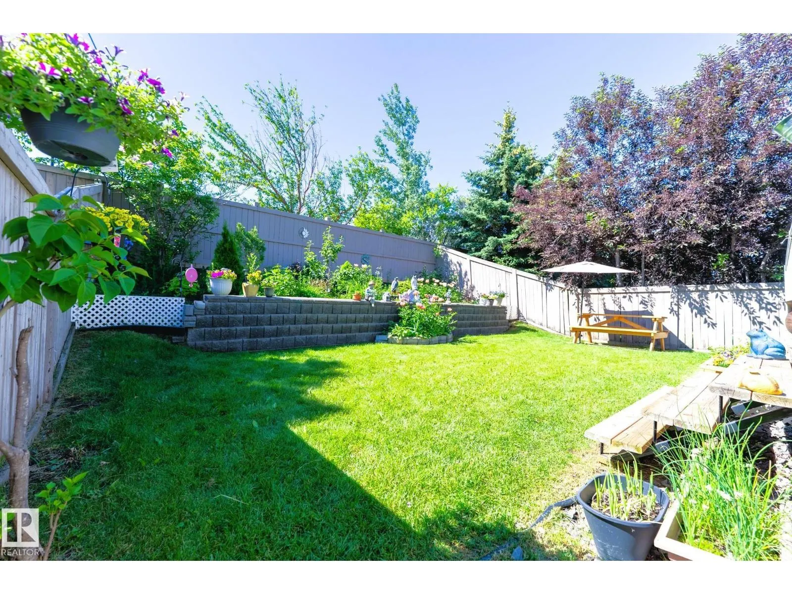 124 NEWCASTLE CR
