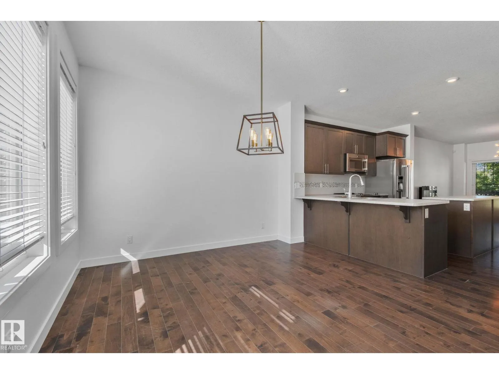 526 ORCHARDS BV SW