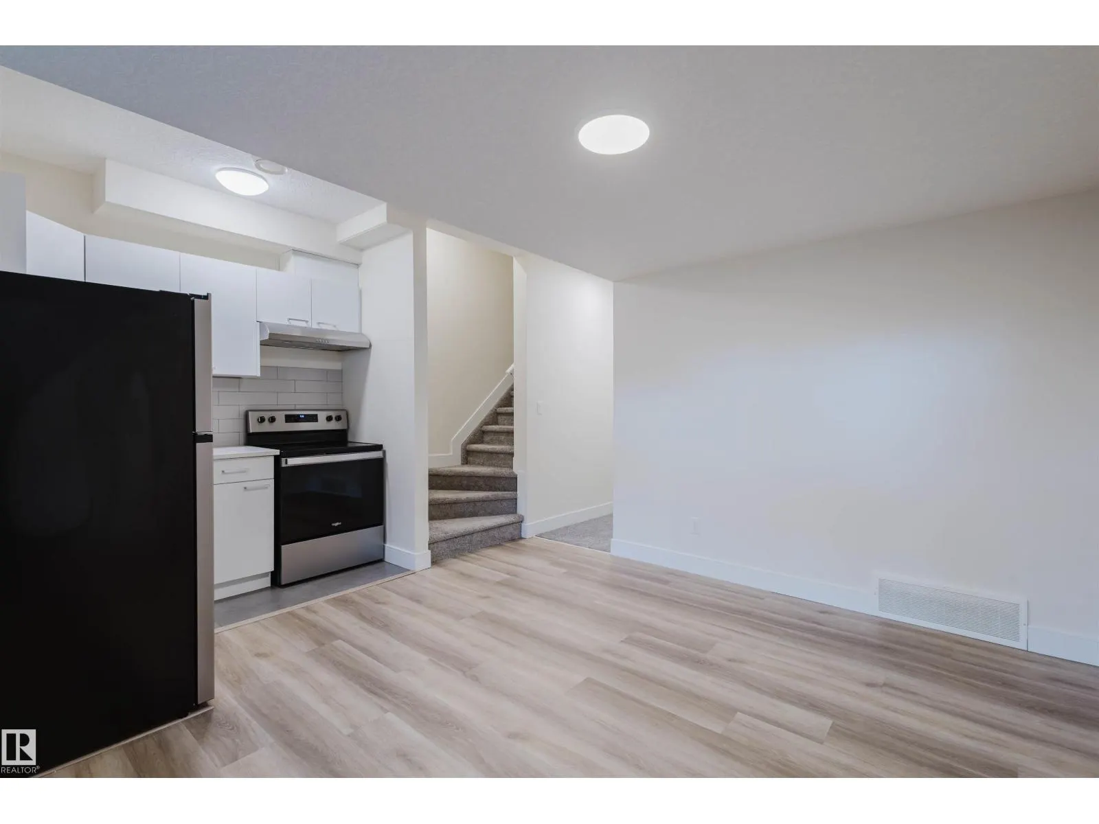 10824 66 AV NW