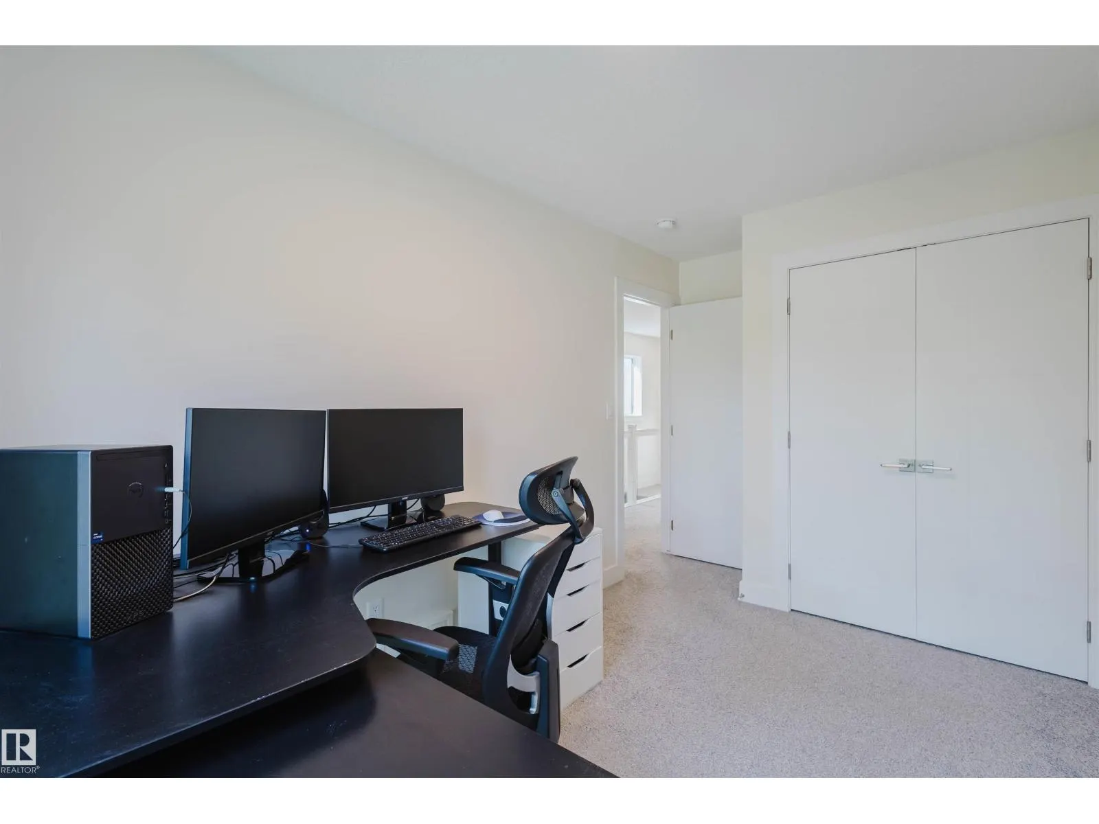 10824 66 AV NW