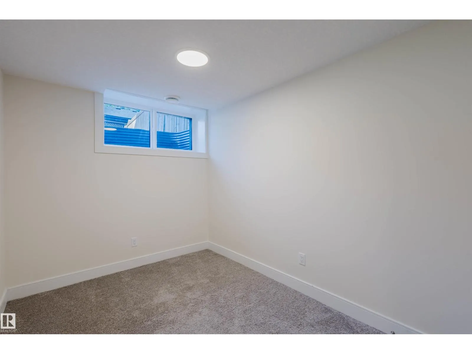 10824 66 AV NW