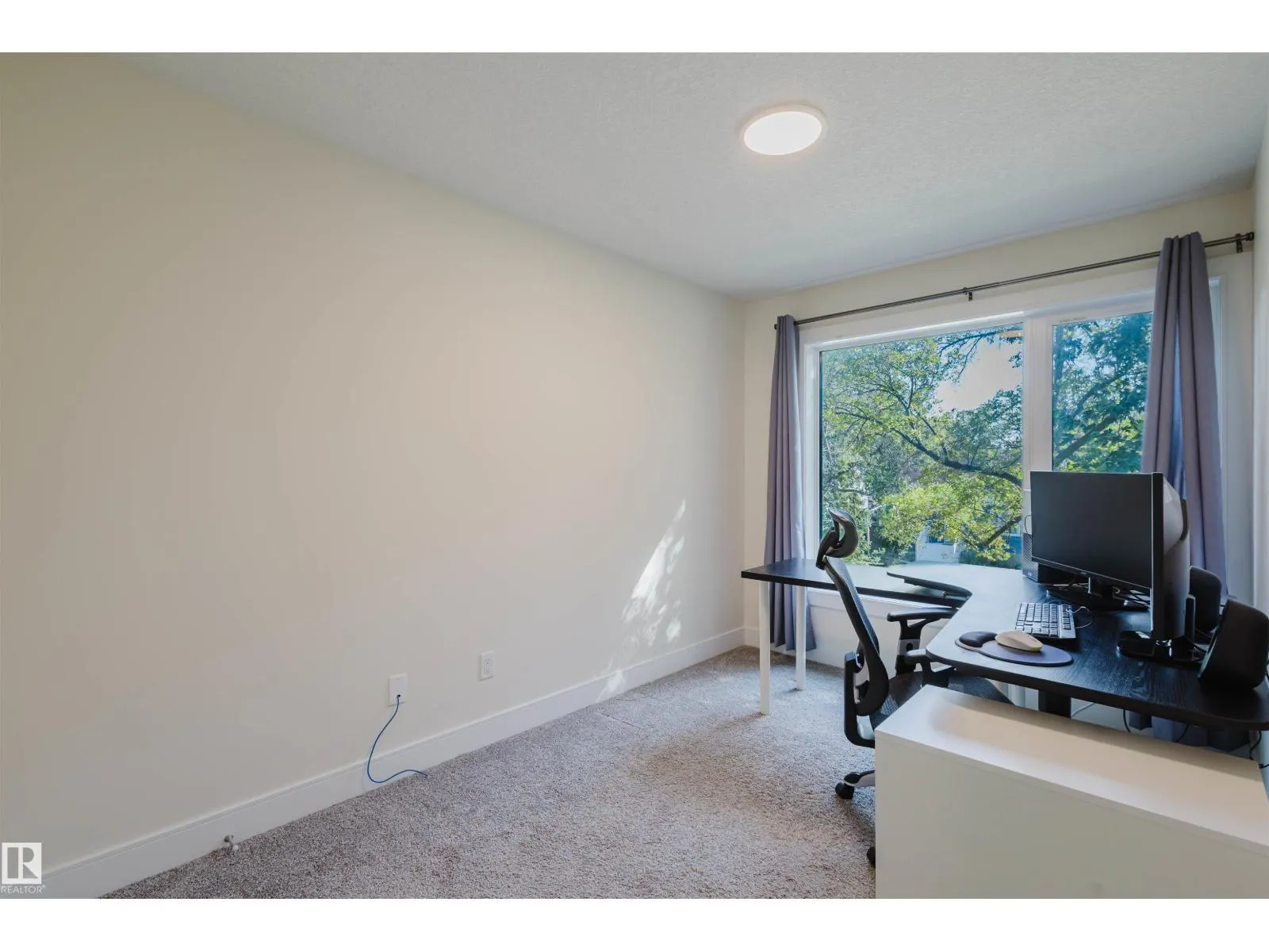 10824 66 AV NW