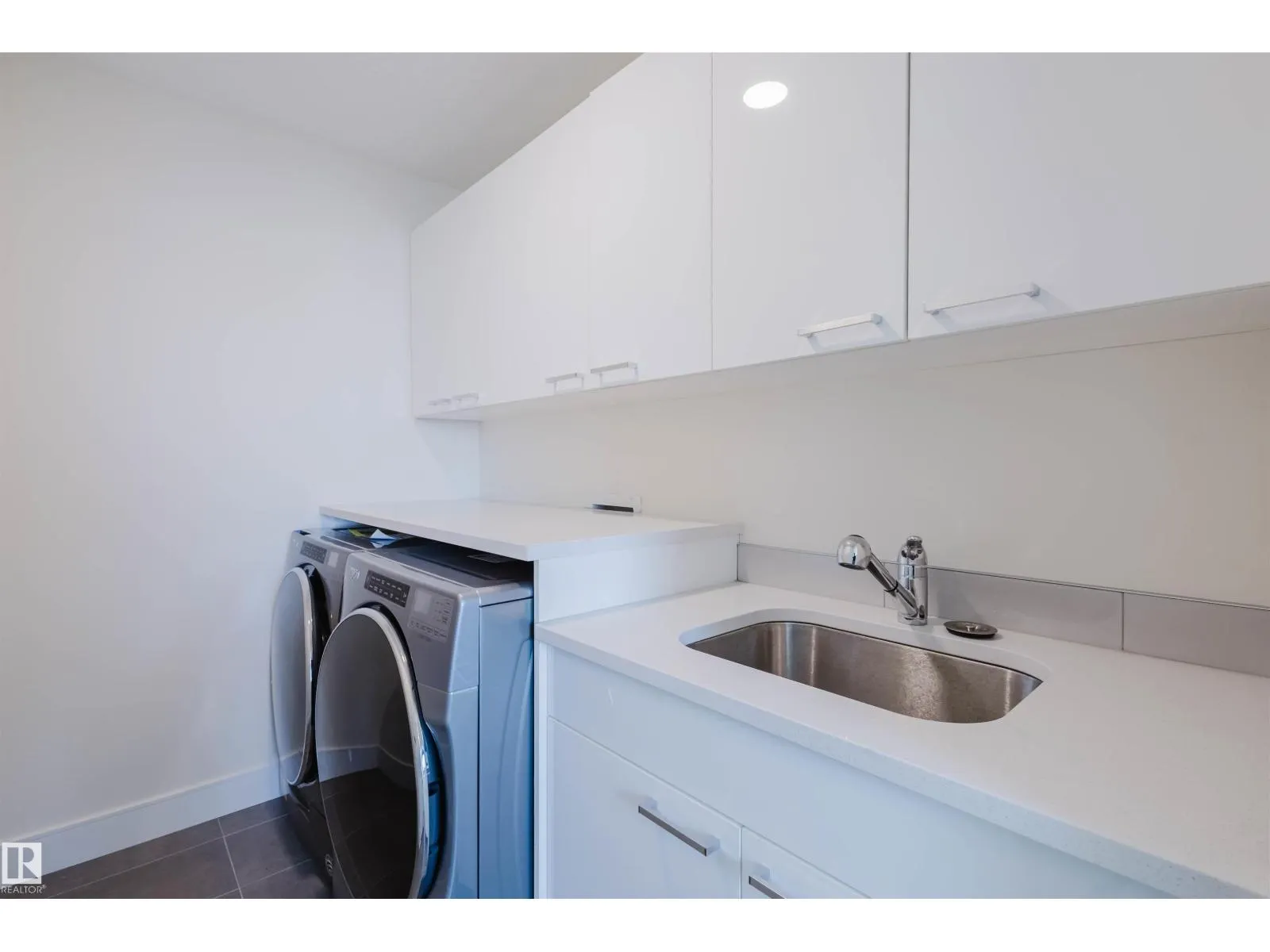 10824 66 AV NW