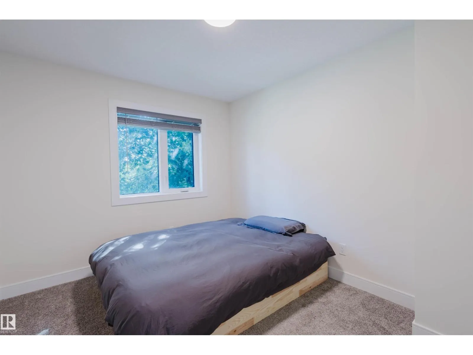 10824 66 AV NW