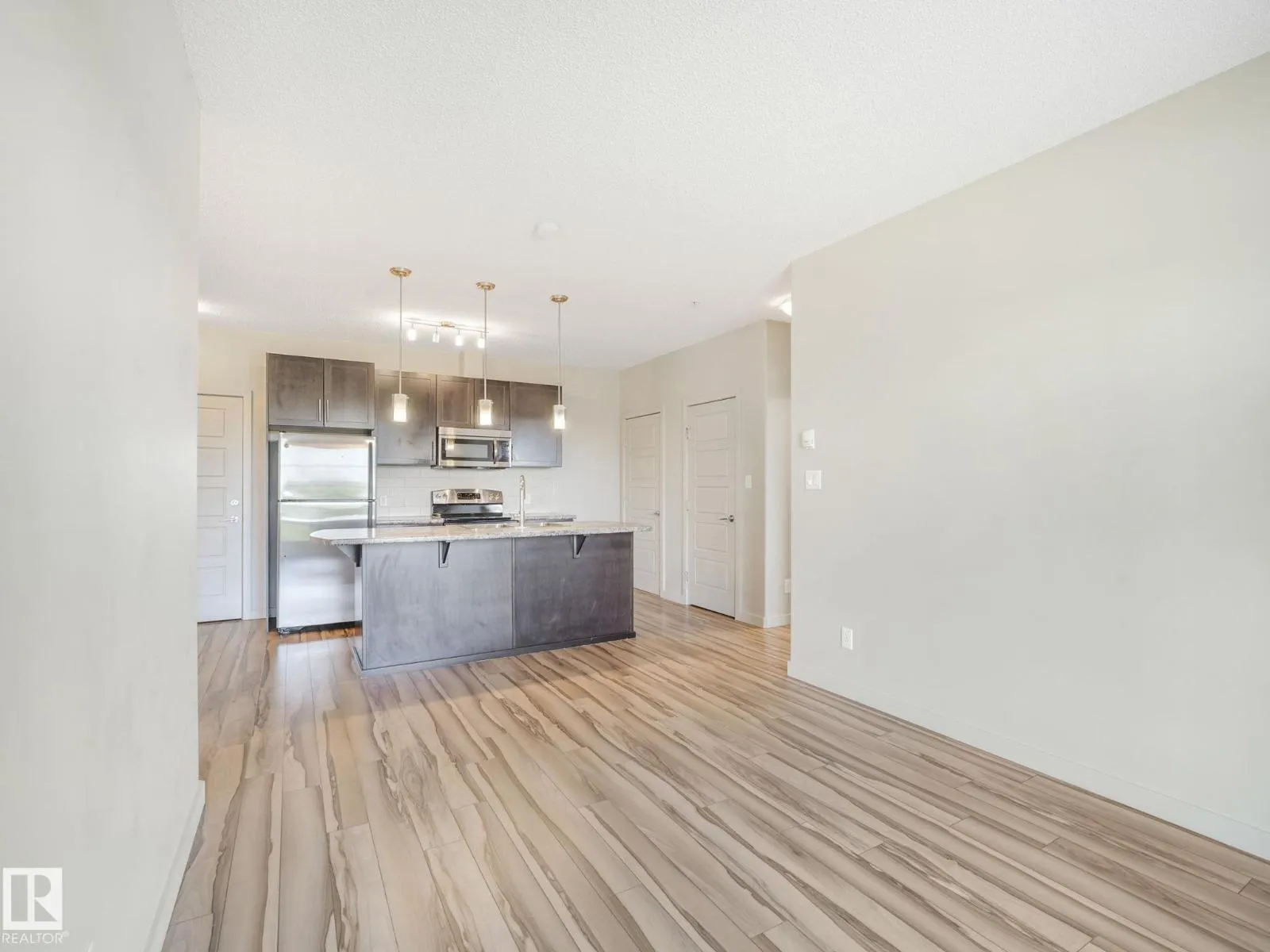 #317 1144 ADAMSON DR SW