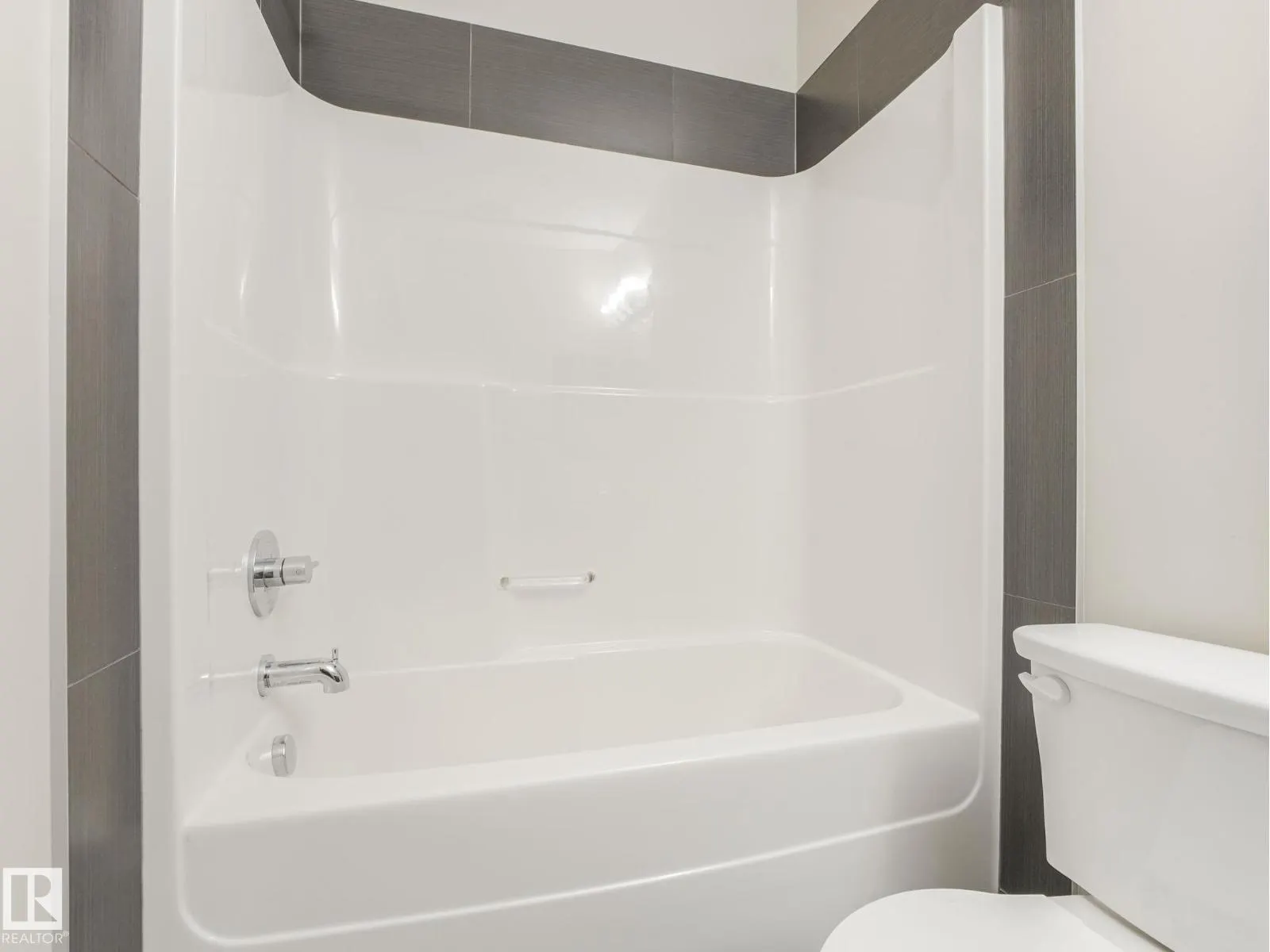 #317 1144 ADAMSON DR SW