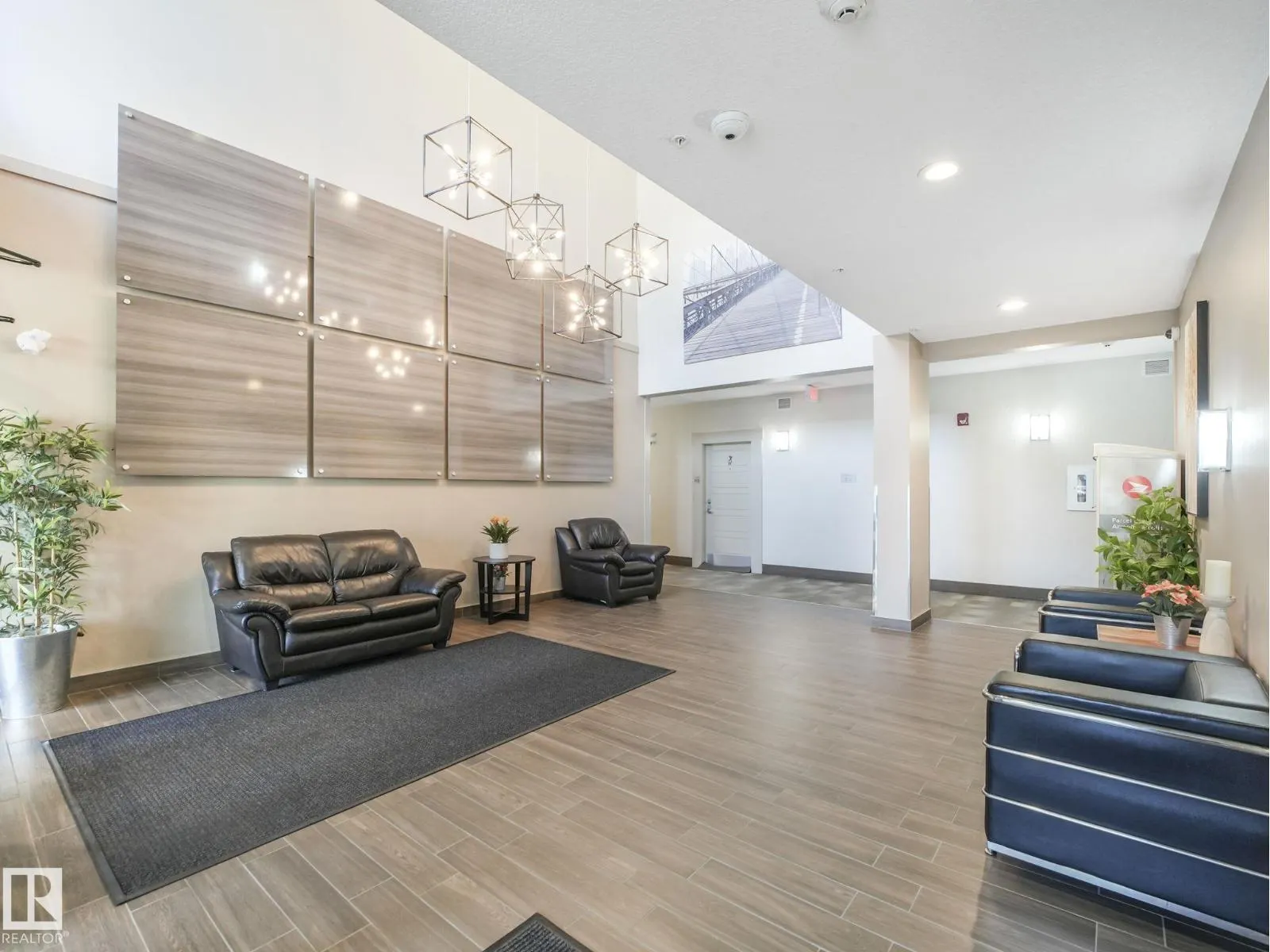 #317 1144 ADAMSON DR SW