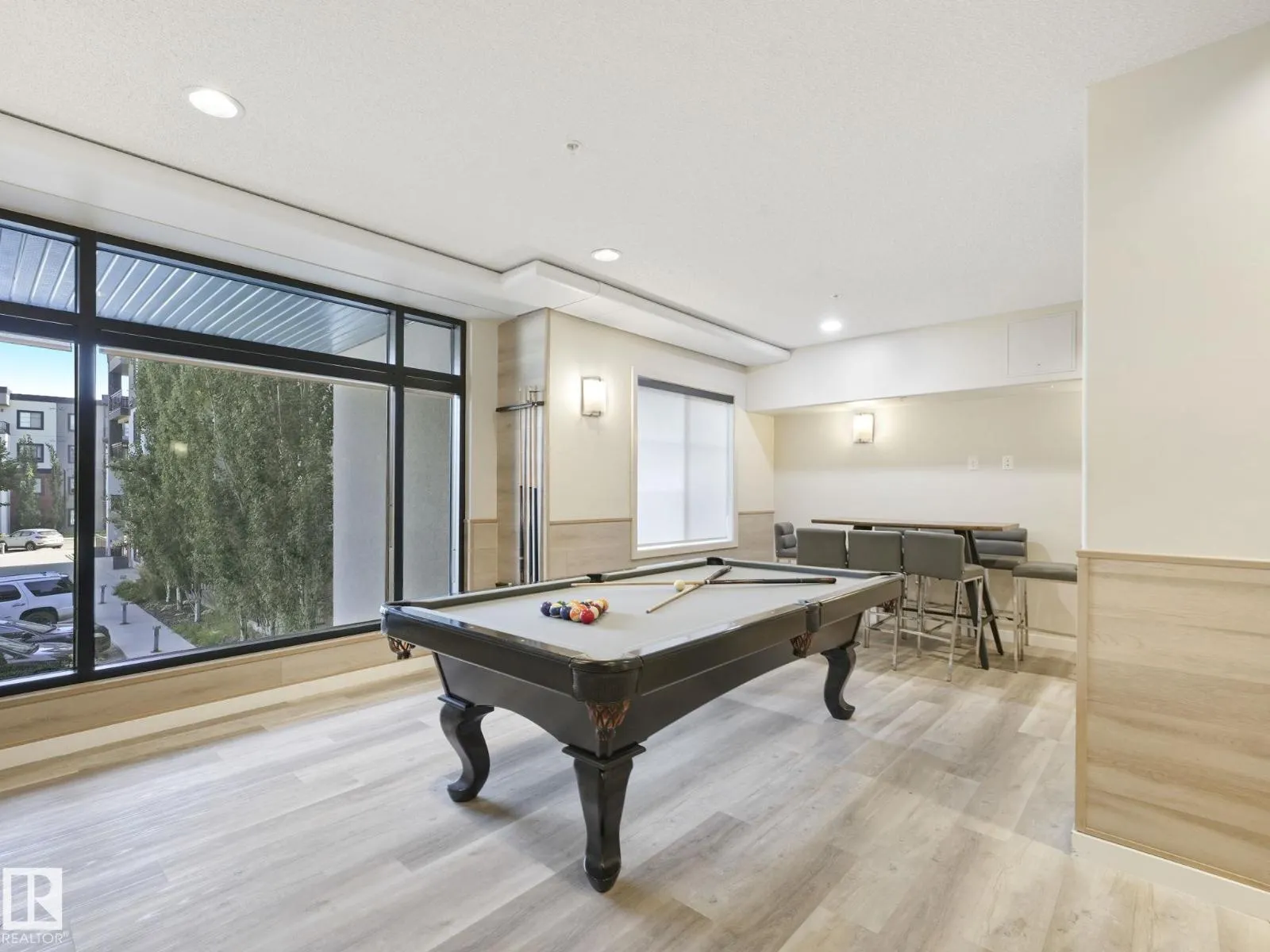 #317 1144 ADAMSON DR SW