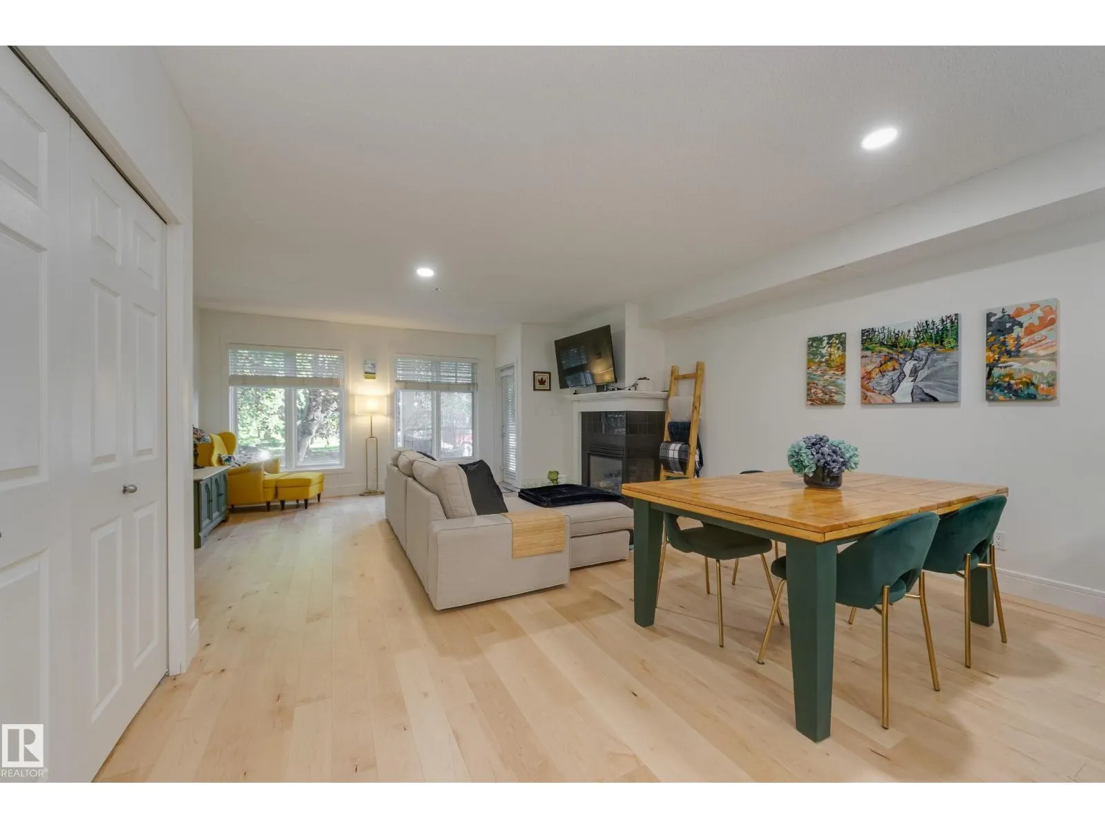 #102 9811 96A ST NW