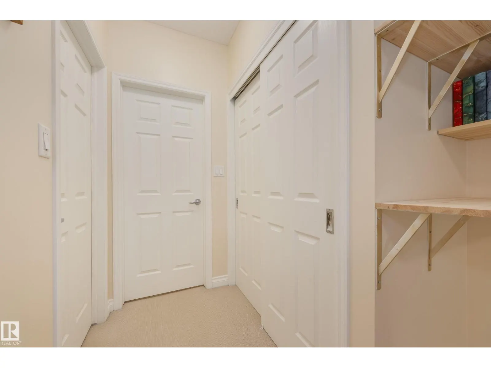 #102 9811 96A ST NW