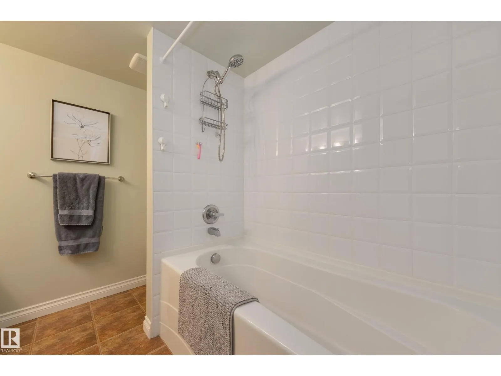 #102 9811 96A ST NW