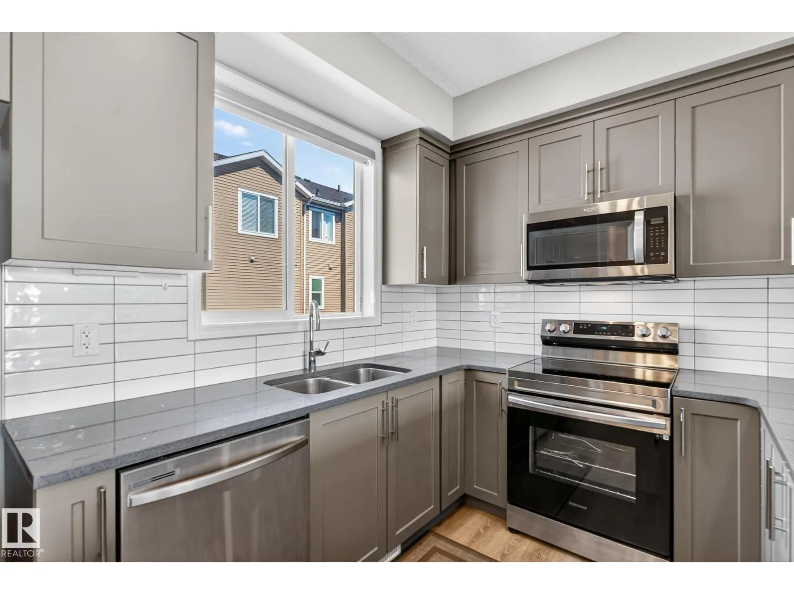 #45 2072 WONNACOTT WY SW