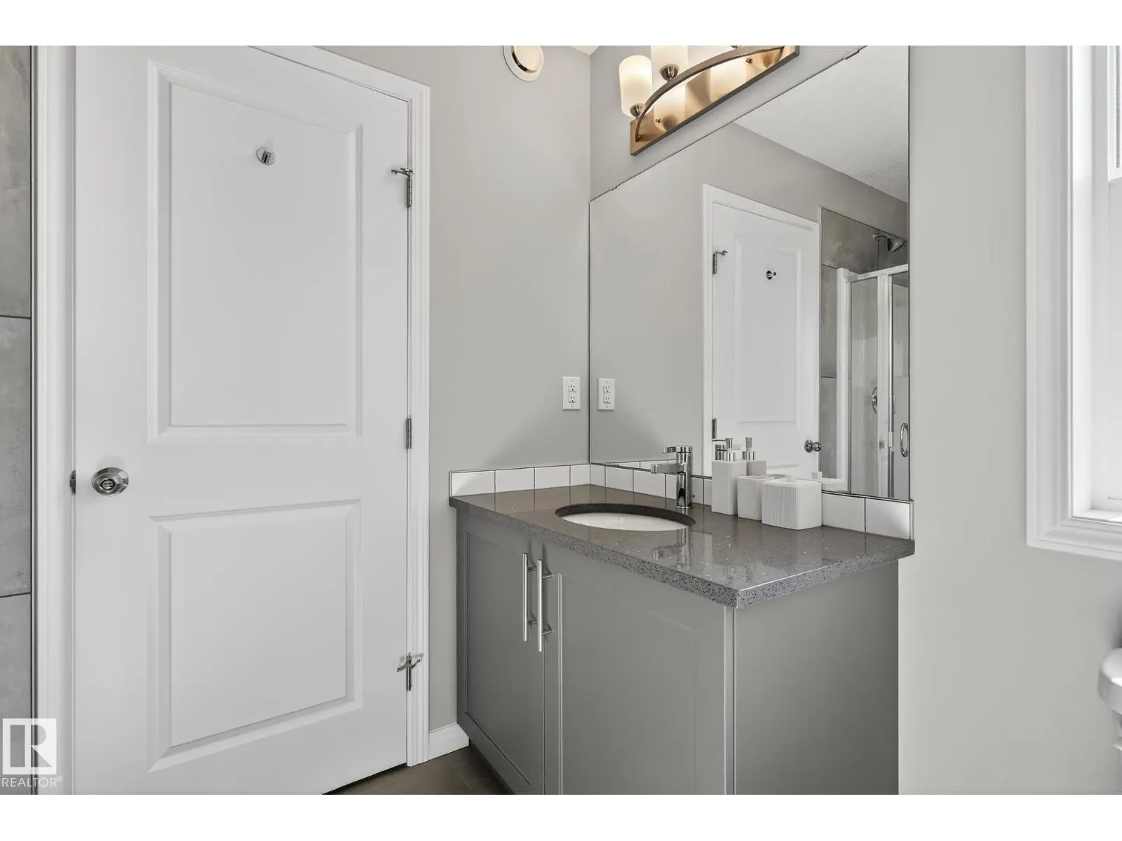 #45 2072 WONNACOTT WY SW