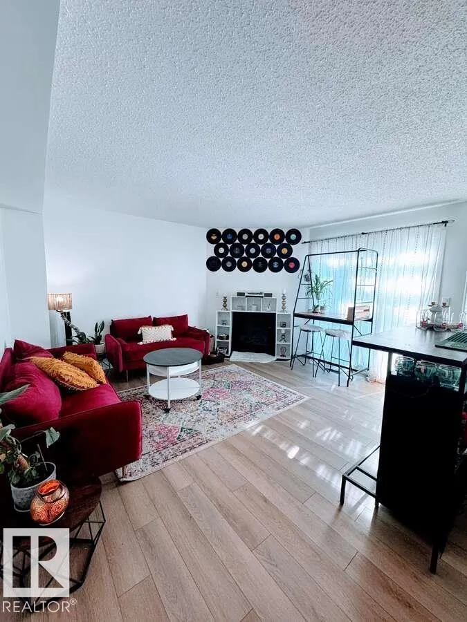 2419 142 AV NW