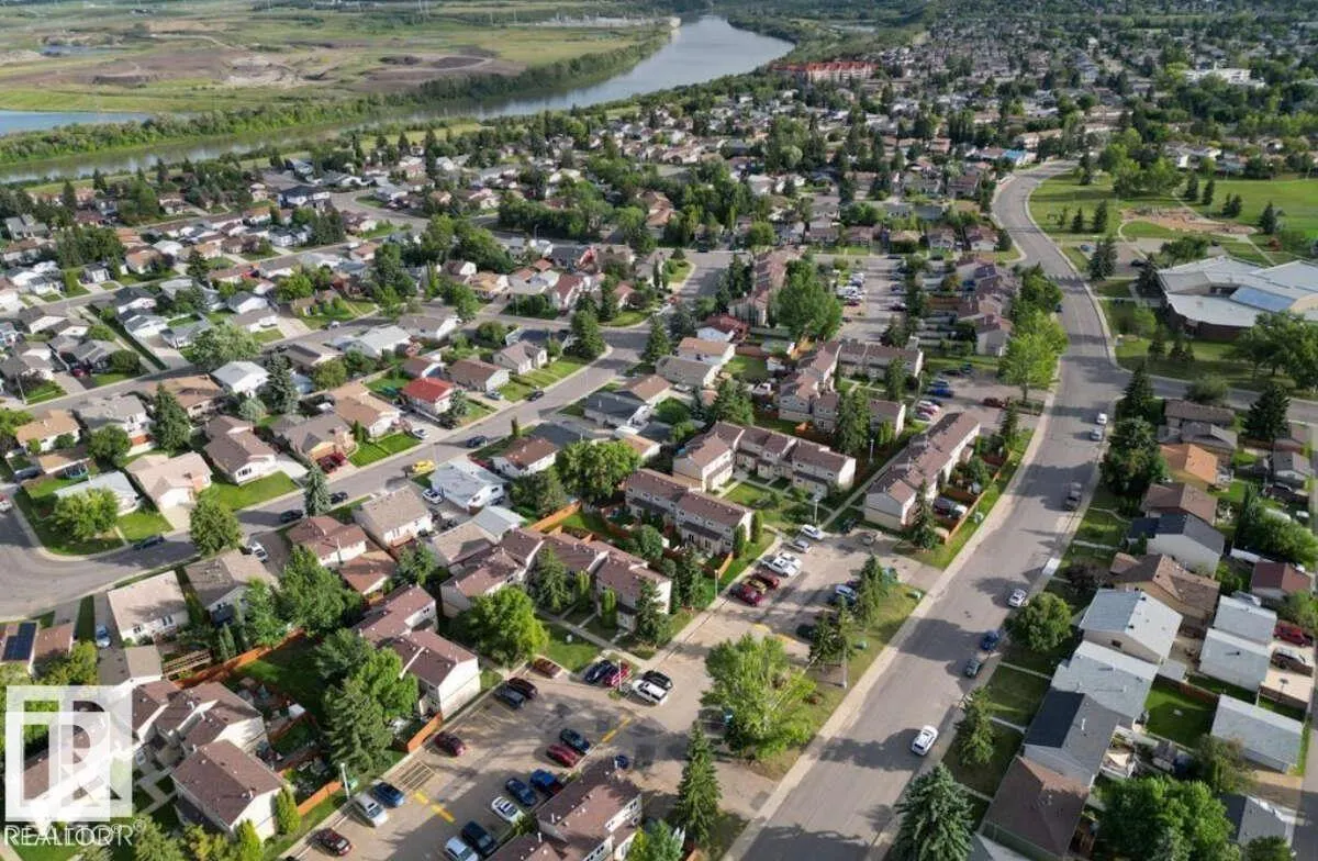 2419 142 AV NW