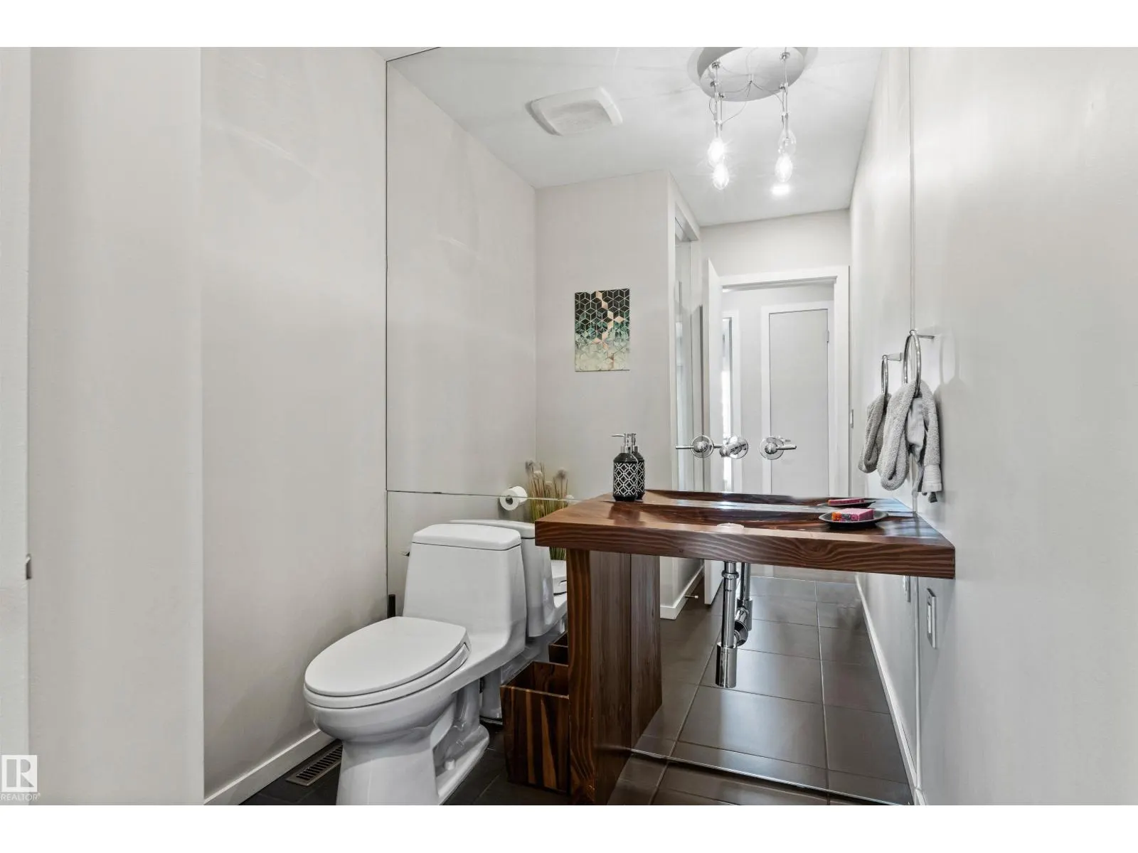 6203 132 ST NW