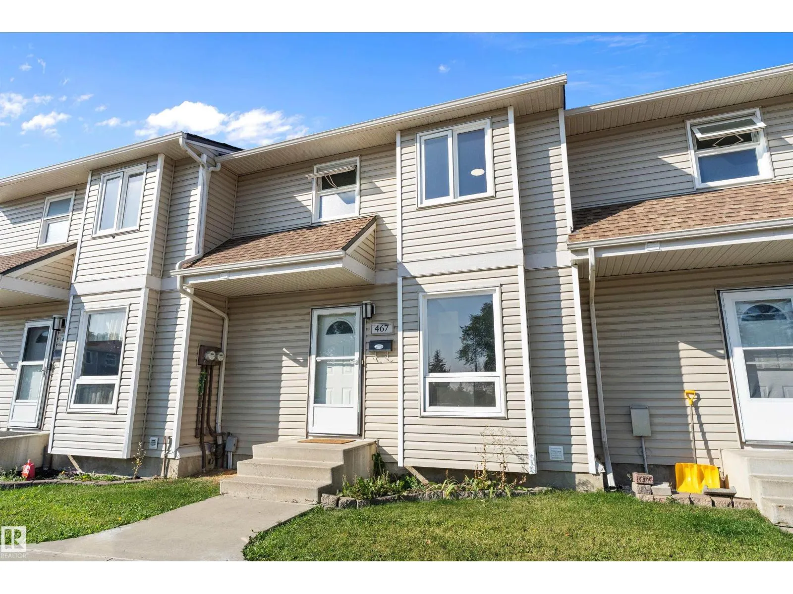 467 DUNLUCE RD NW