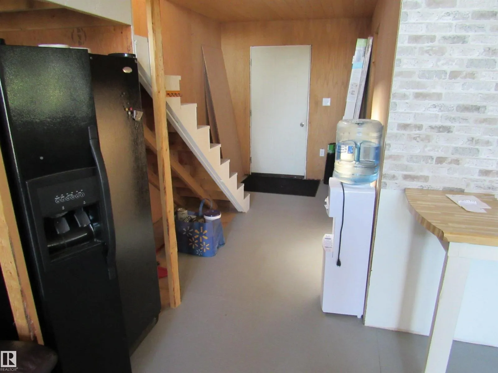 #228 Lakeside DR