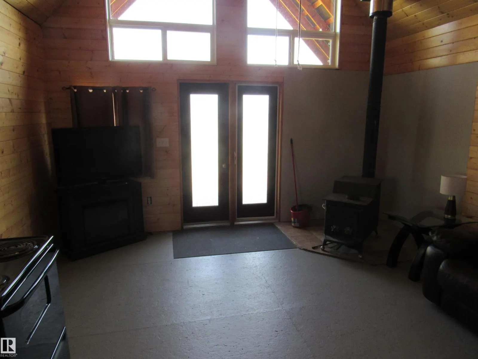 #228 Lakeside DR