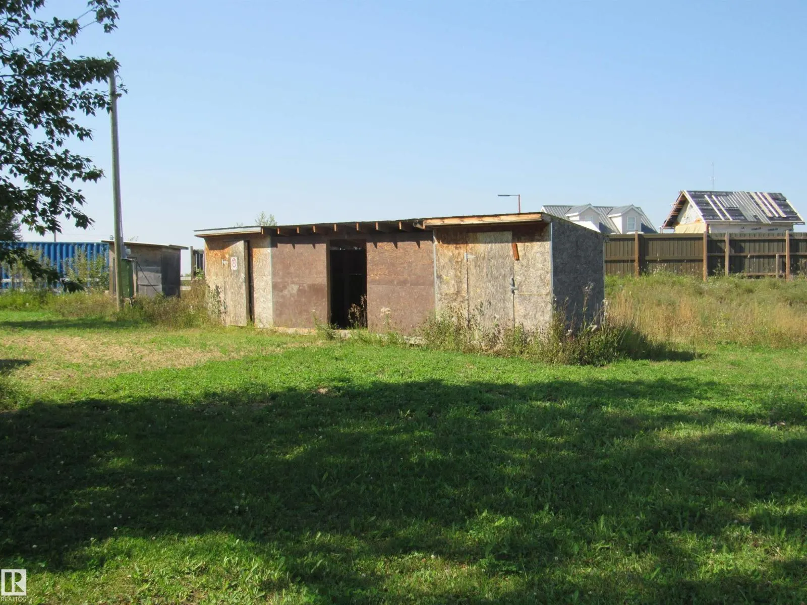 #228 Lakeside DR