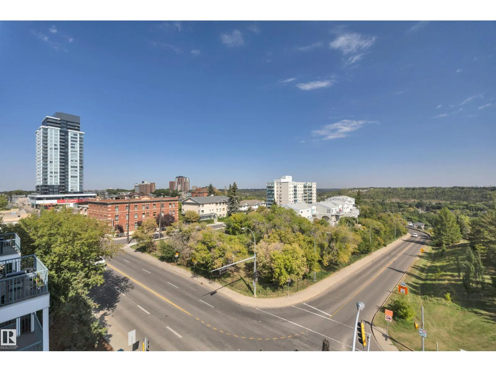 #408 10118 95 ST NW