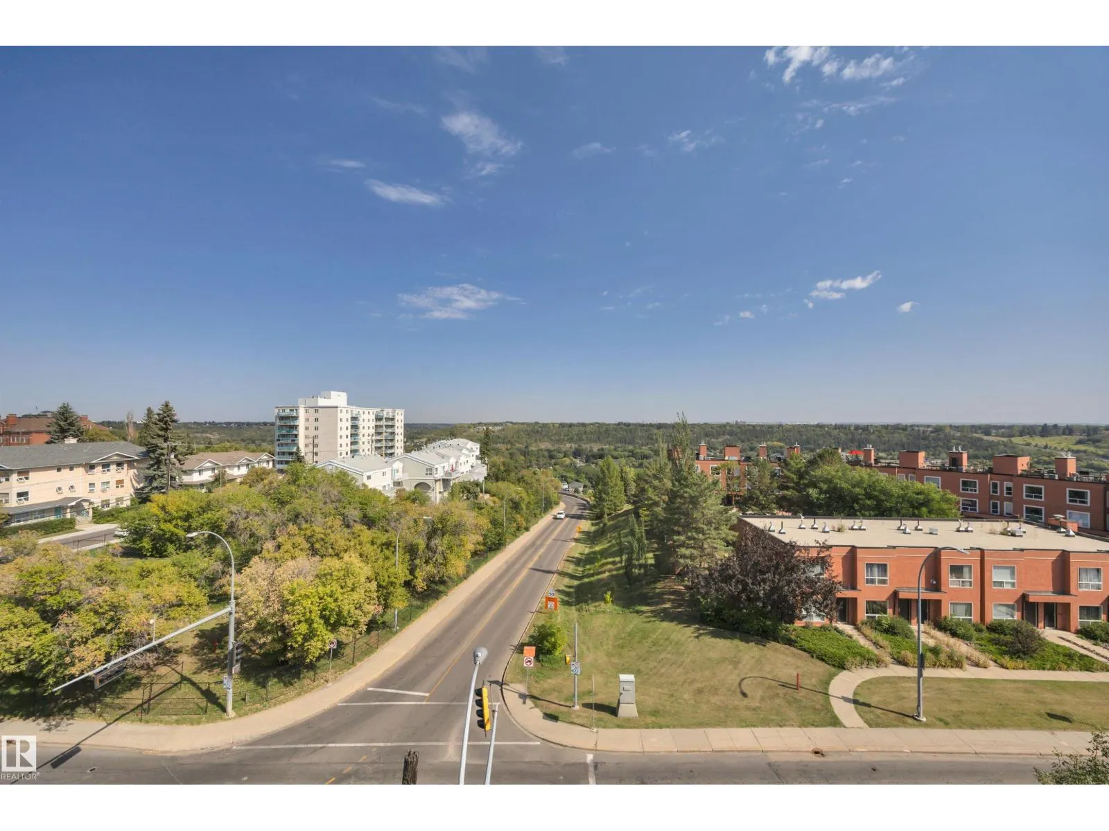 #408 10118 95 ST NW