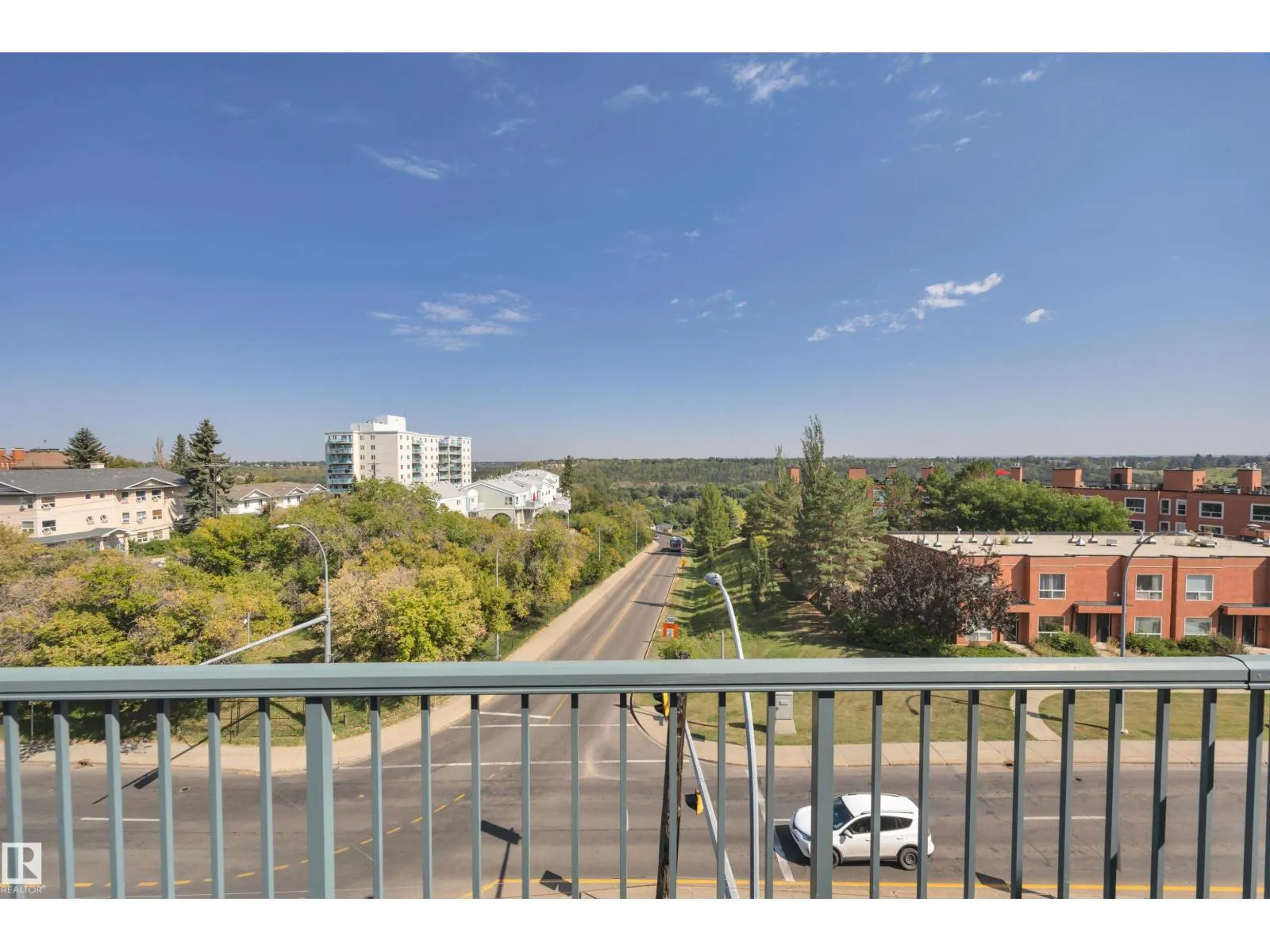 #408 10118 95 ST NW