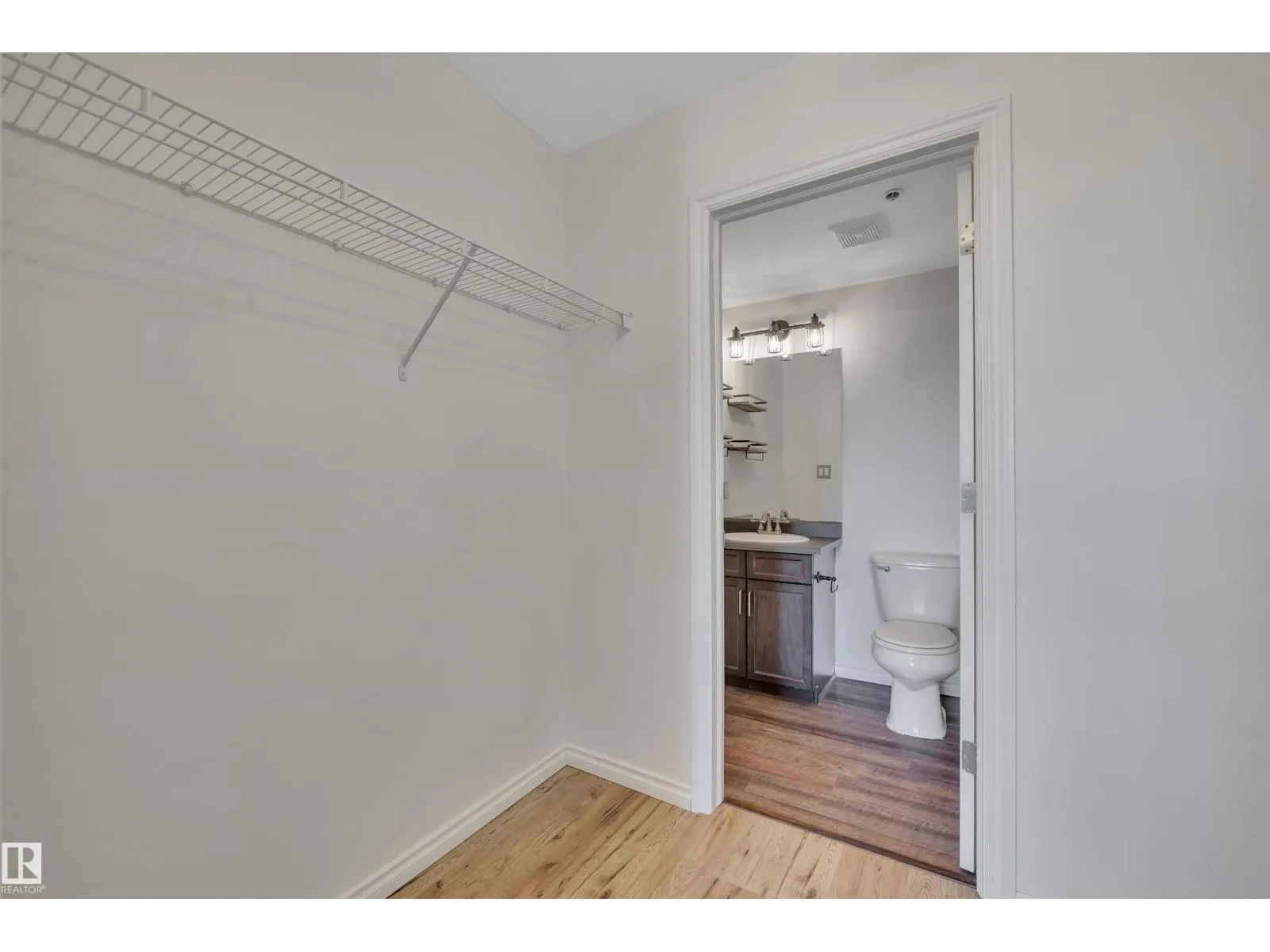 #408 10118 95 ST NW