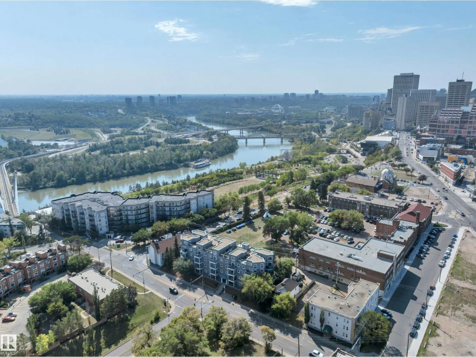 #408 10118 95 ST NW
