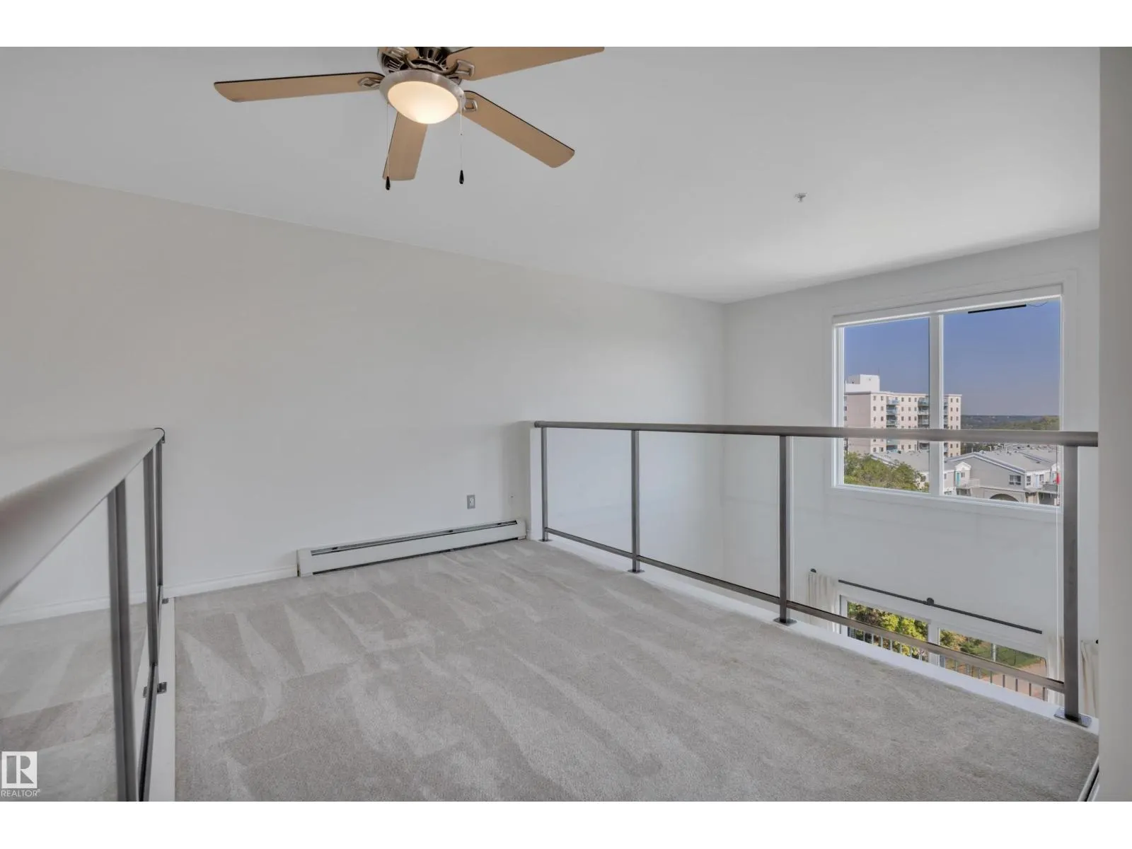 #408 10118 95 ST NW