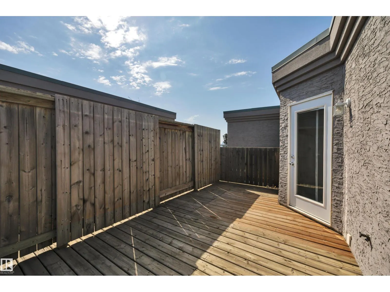 #408 10118 95 ST NW
