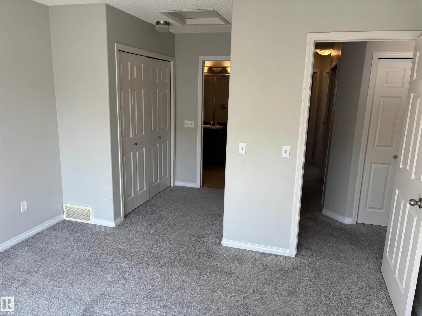 #21 5102 30 AV