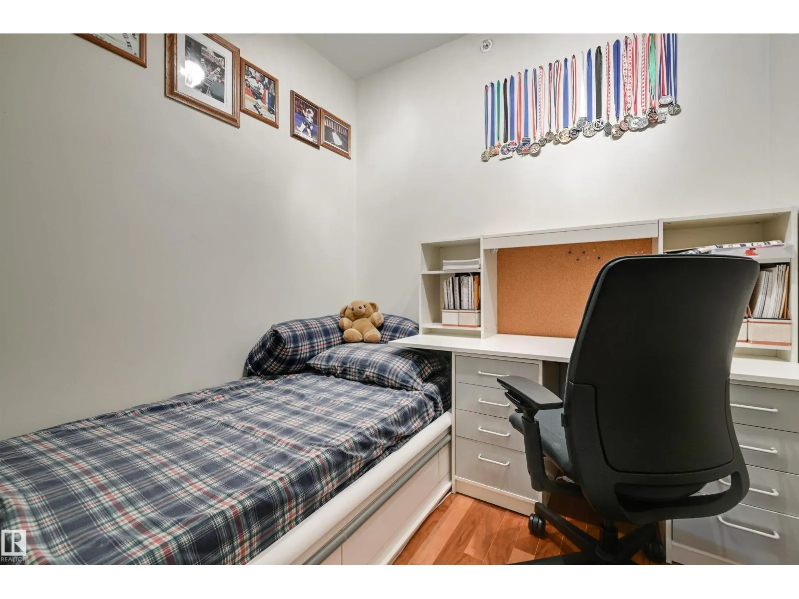 #802 10028 119 ST NW