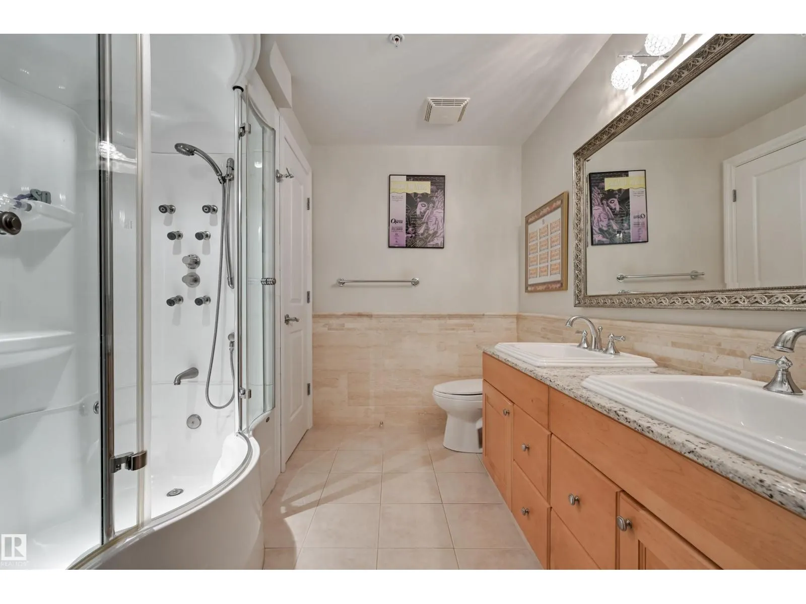 #802 10028 119 ST NW
