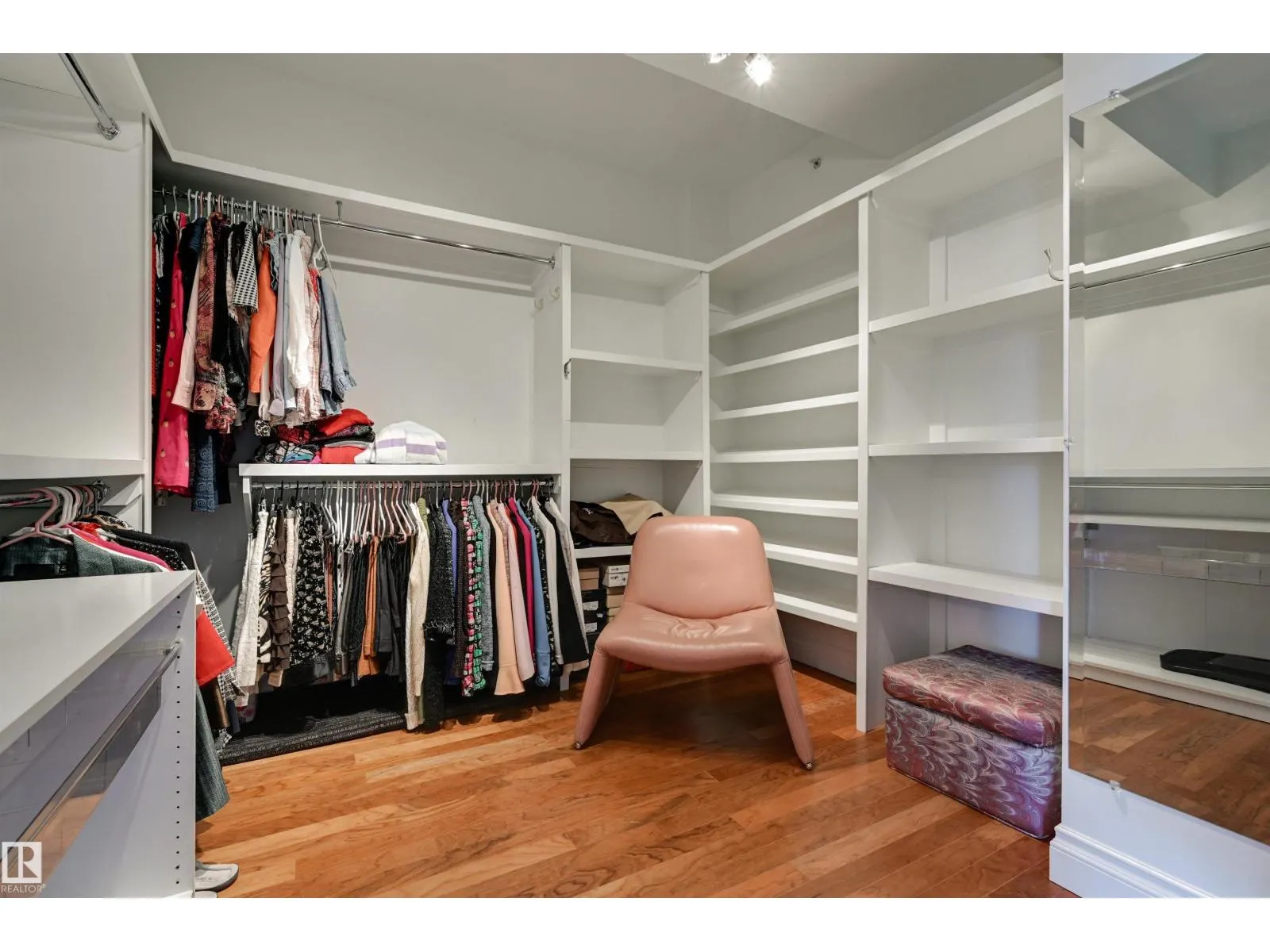 #802 10028 119 ST NW