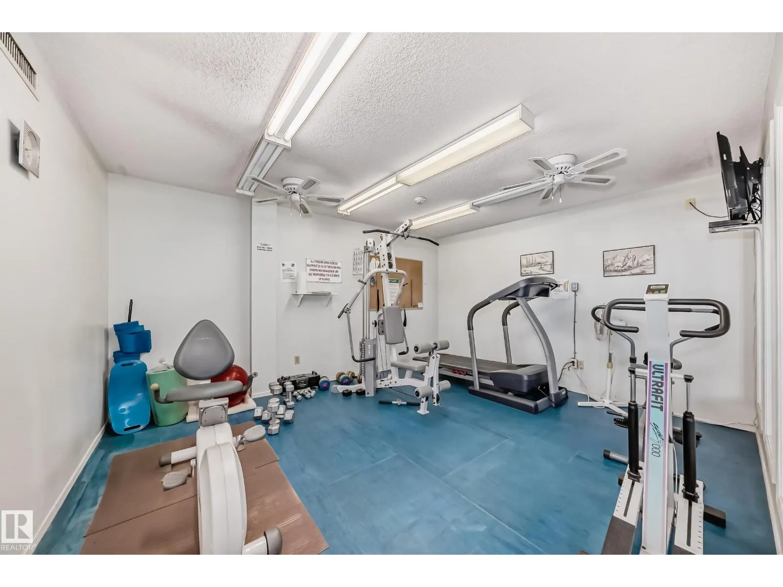 #214 18012 95 AV NW